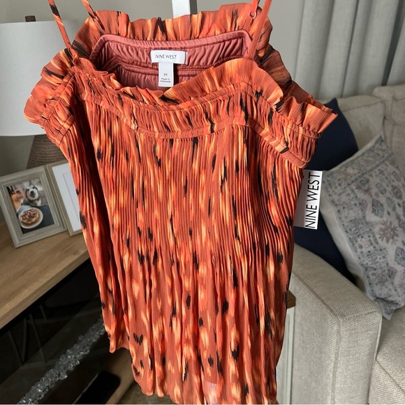 NINE WEST M RUST ORANGE BLACK IKAT LEOPARD PLEAT SMOCKED RUFFLE TANK TOP NWT - Picture 1 of 14